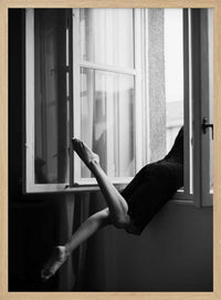 Graceful Legs Open Window – B2B