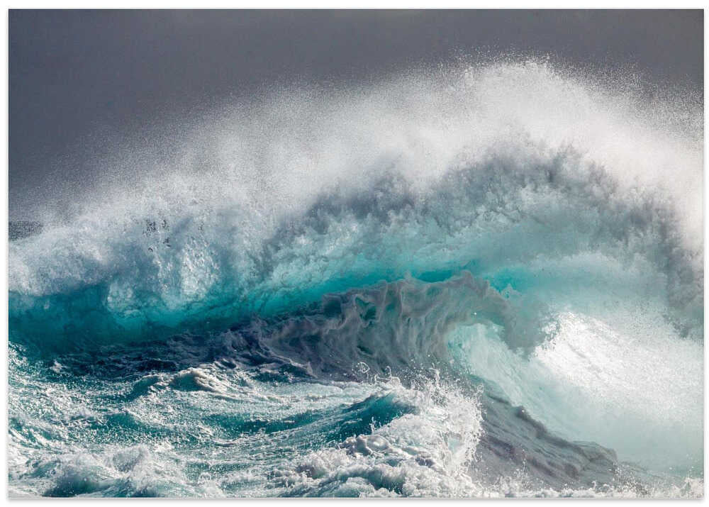 Powerful Ocean Wave – B2B