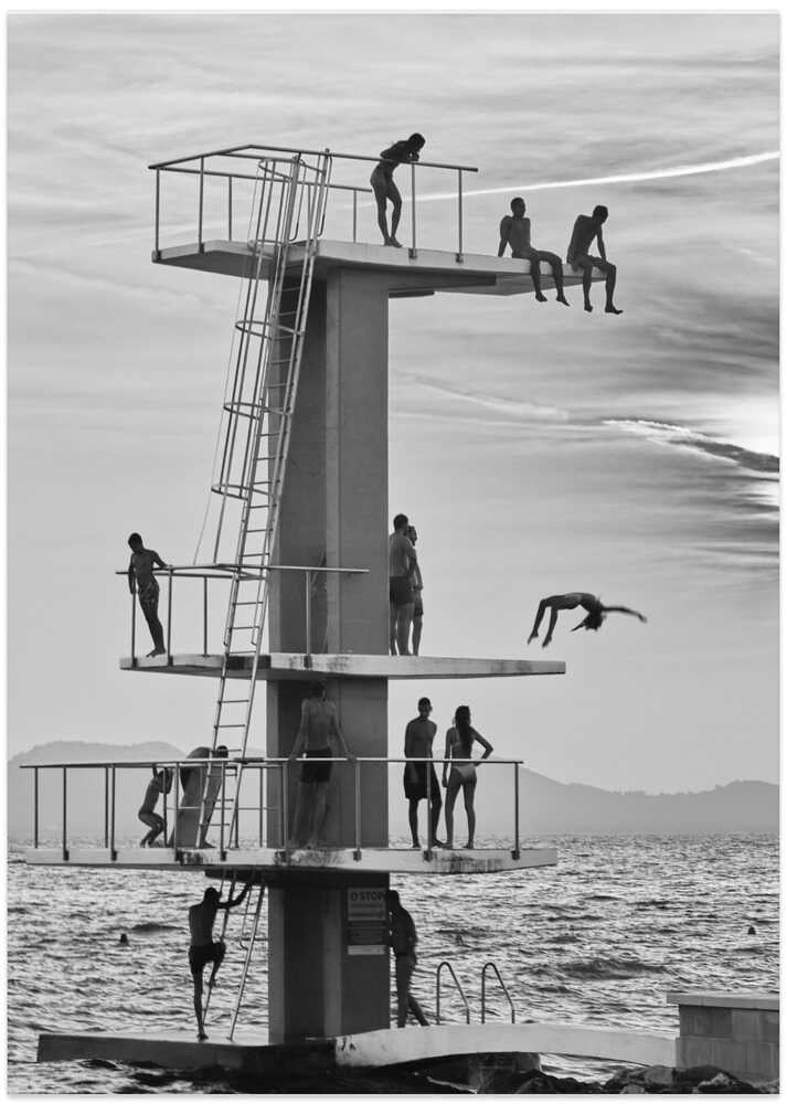 Jumping and Hangin' Around – B2B